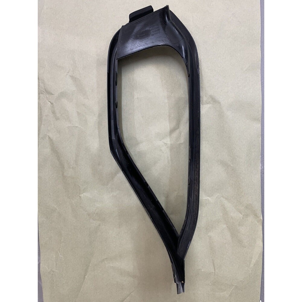 BMW F32 F33 Right Sportline Bumper Trim